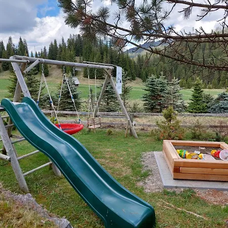 펜션 Almhaus Kaernten