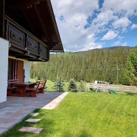 펜션 Almhaus Kaernten